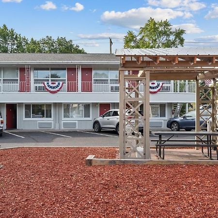 Grand Traverse Motel Traverse City Exterior photo