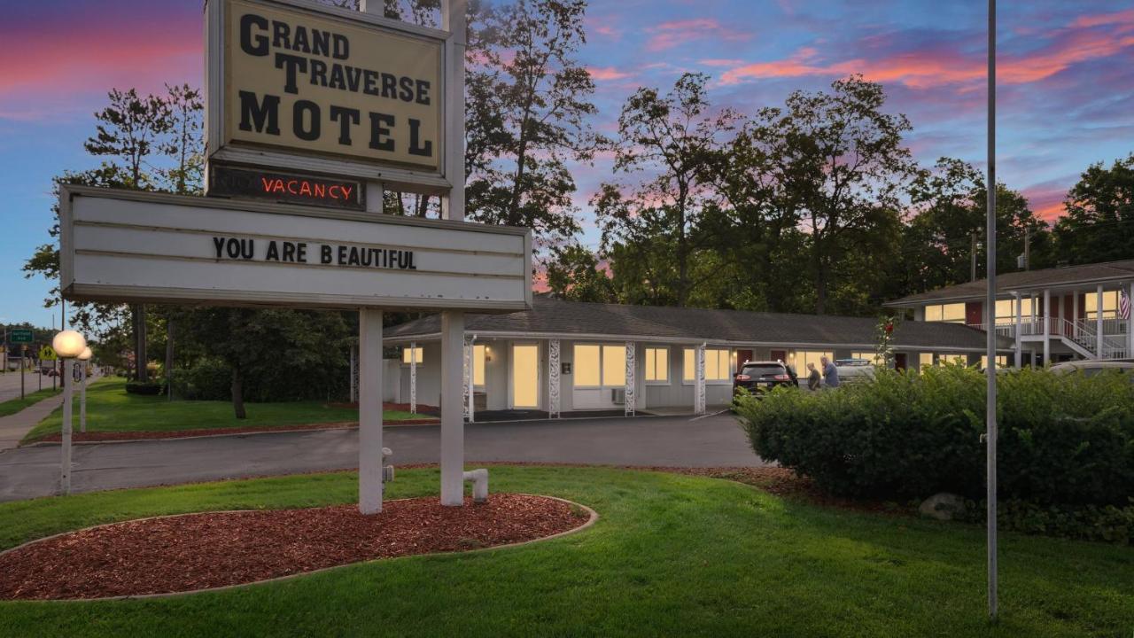 Grand Traverse Motel Traverse City Exterior photo